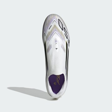 ADIDAS PERFORMANCE - Zapatillas de fútbol 'F50 League Laceless' en blanco