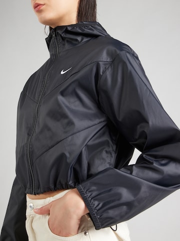 Nike Sportswear Přechodná bunda – černá