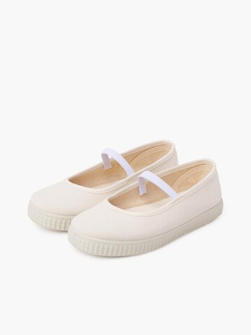 Ballerina di Pisamonas in bianco