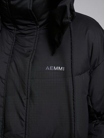 Cappotto invernale di AEMMI in nero