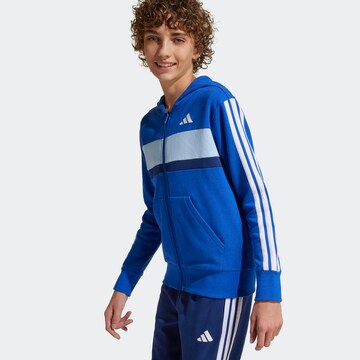 Completo per l'allenamento di ADIDAS SPORTSWEAR in blu: frontale