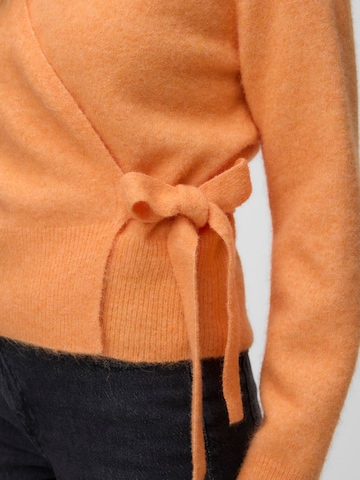 VERO MODA Gebreid vest 'VMIsabella' in Oranje