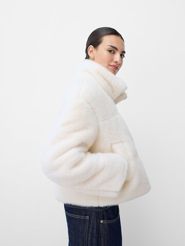 Veste mi-saison Bershka en blanc