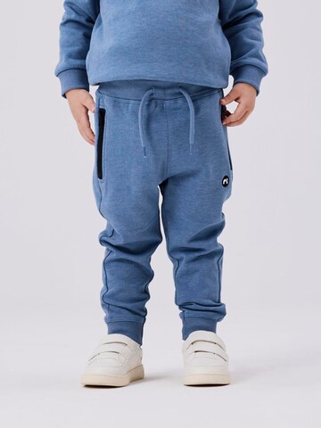 Tapered Pantaloni di NAME IT in blu: frontale