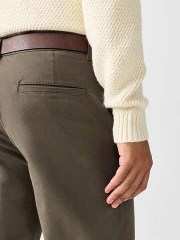 regular Pantaloni chino di Next in grigio