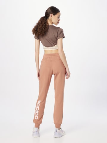 Effilé Pantalon de sport 'Essentials' ADIDAS SPORTSWEAR en marron