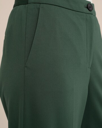 regular Pantaloni con piega frontale di WE Fashion in verde