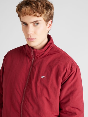 Tommy Jeans - Chaqueta de entretiempo en rojo