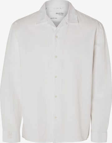 Coupe regular Chemise SELECTED HOMME en blanc : devant