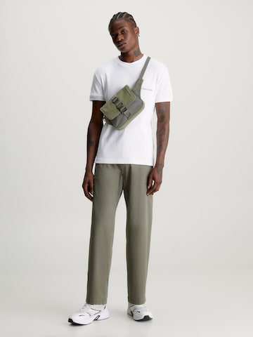 Calvin Klein Jeans Gürteltasche in Grau
