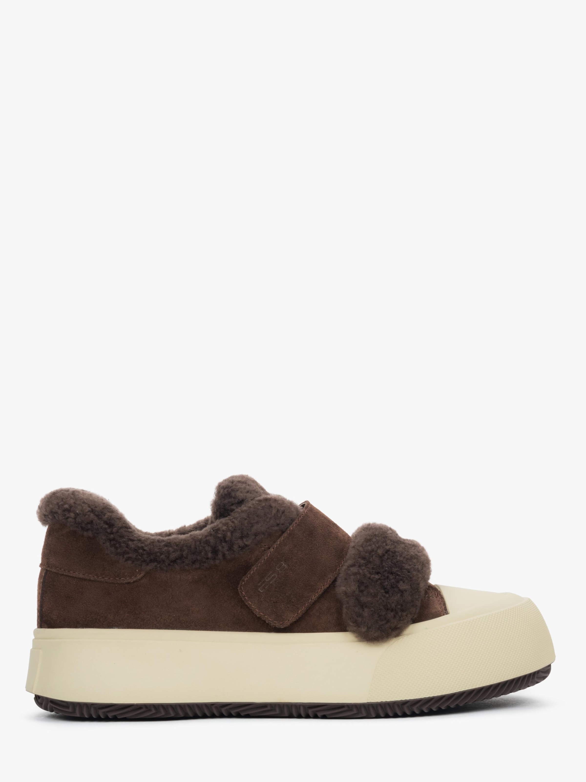 ES8 Sneakers '250418-3' in Brown: front