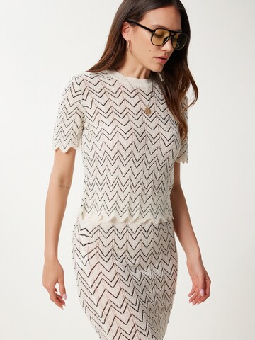 Costume Happiness İstanbul en noir