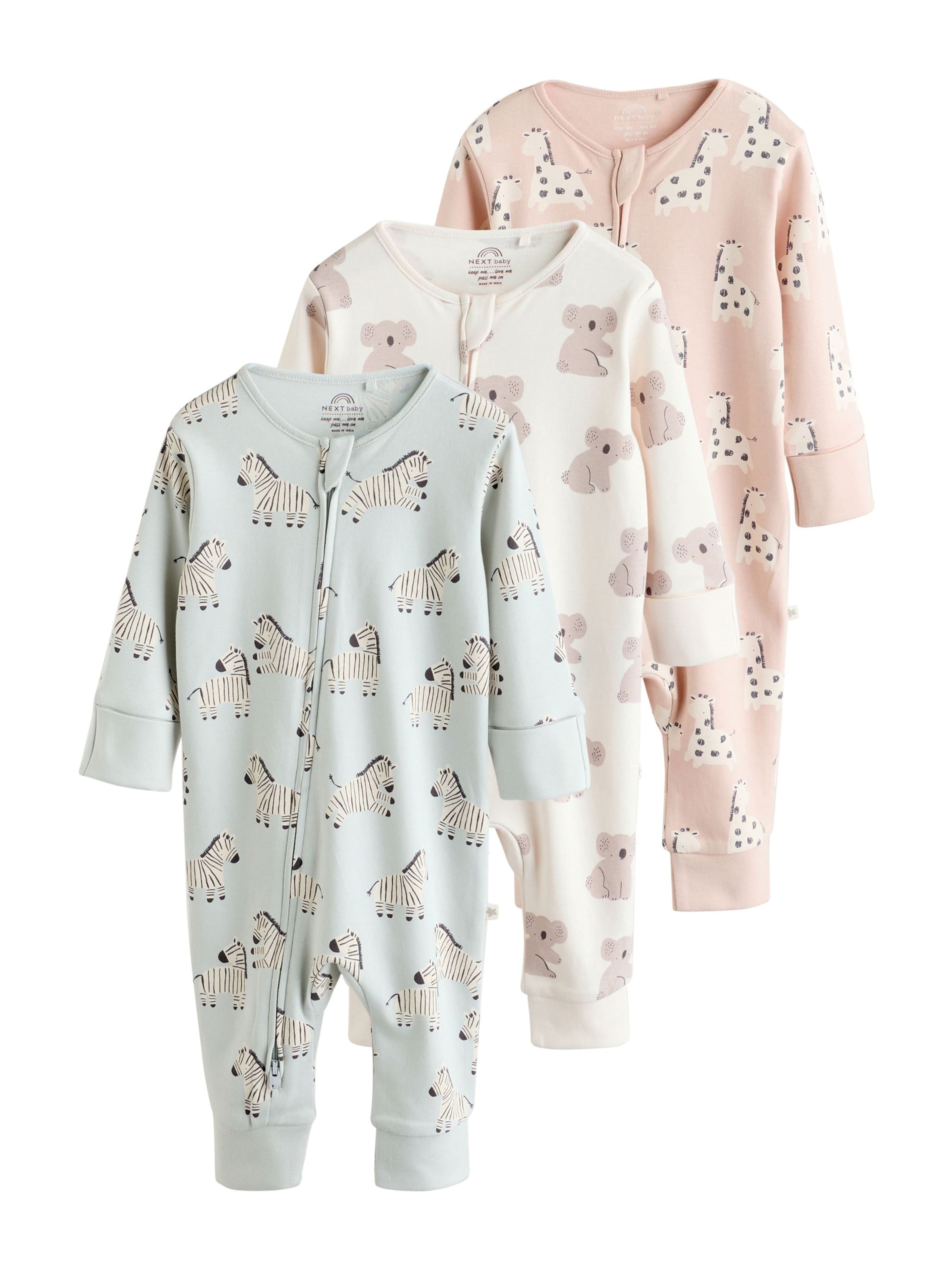 Pijamale de la Next pe bej: față