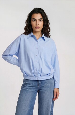 Milano Italy Blouse in Blue: front