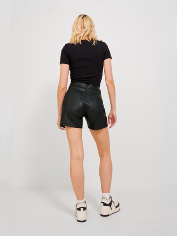 JJXX Regular Shorts 'Kenya' in Schwarz