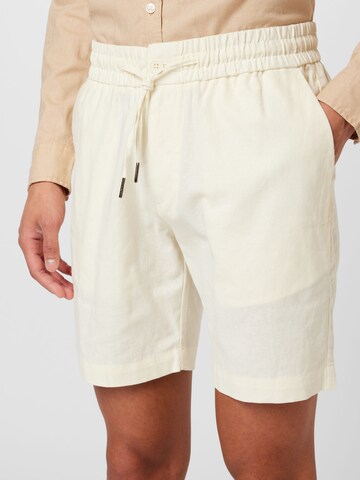 Clean Cut Copenhagen Regular Shorts in Beige