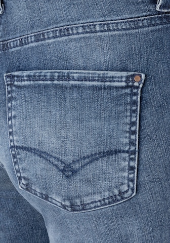 MAC Flared Jeans 'Dream Kick' in Blauw