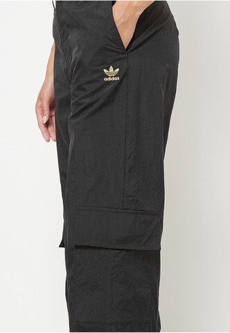 ADIDAS ORIGINALS Regular Cargo Pants in Black