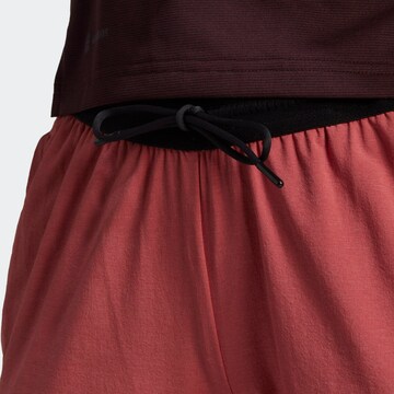 ADIDAS TERREX Loosefit Outdoorhose in Rot