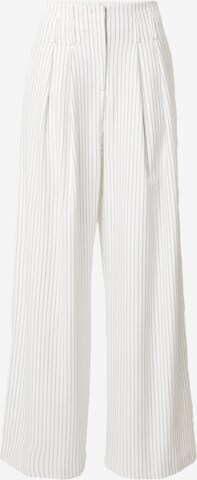 River Island Wide leg Pleat-front trousers in White: front