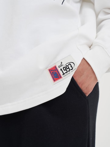 Sweat-shirt AND1 en blanc