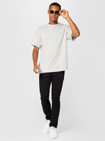 WEEKDAY - Camiseta en gris