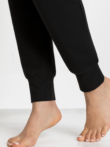 LASCANA Tapered Broek in Zwart