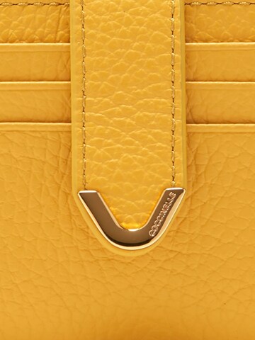 Coccinelle Portemonnee 'COCCINELLE DEW' in Geel