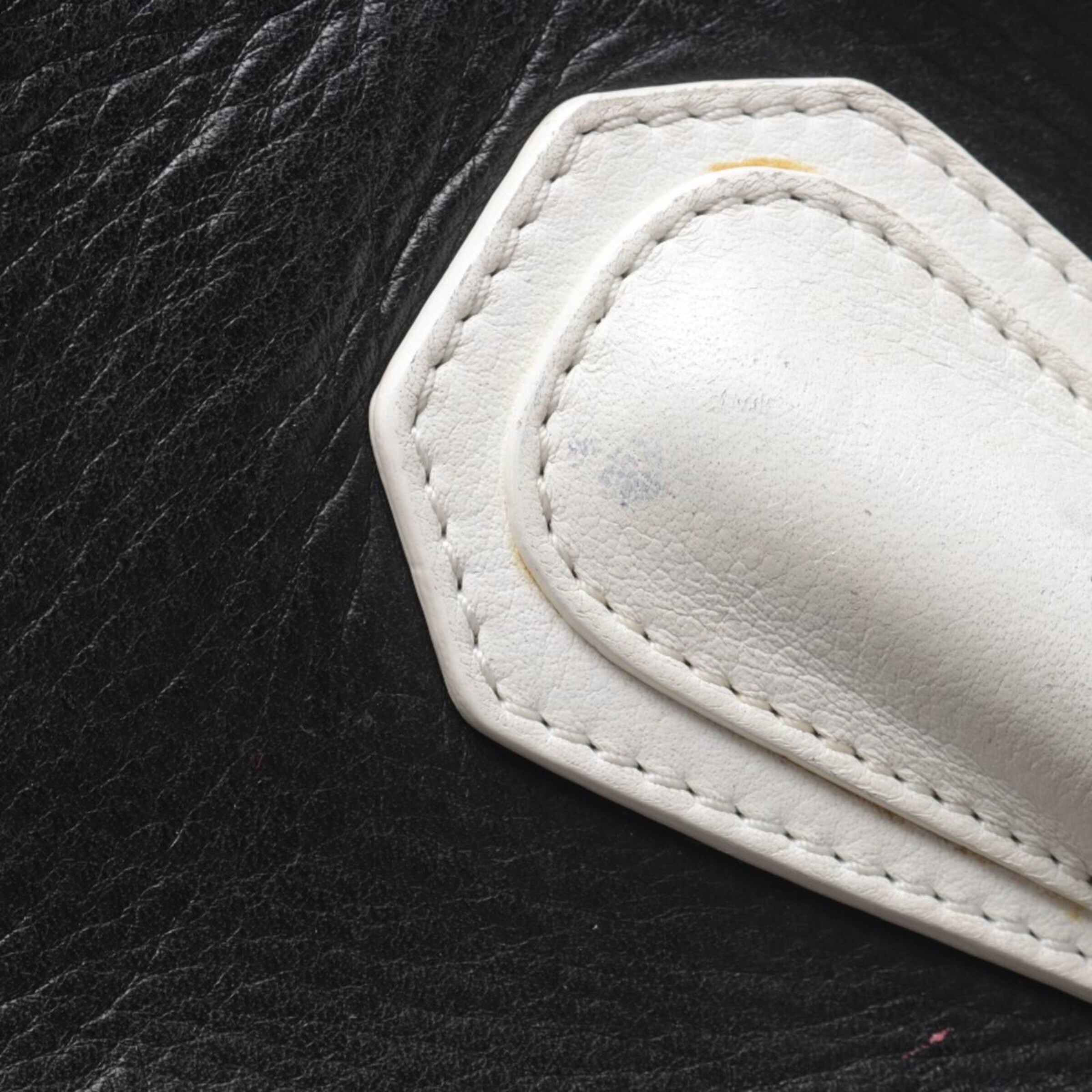 Givenchy Bag in One size in Beige