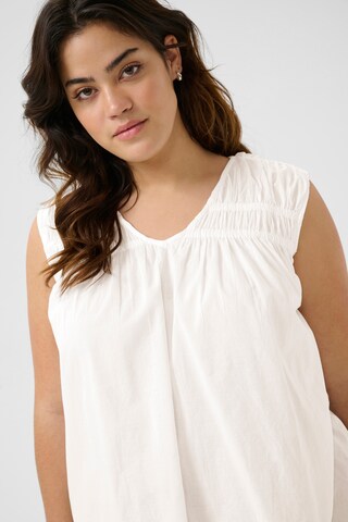 KAFFE CURVE - Blusa 'KCThia' em branco