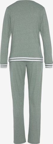 VIVANCE Pyjama in Grün