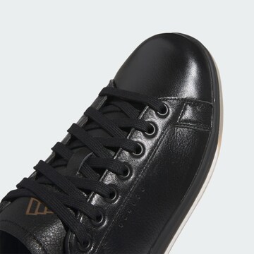Chaussure de sport 'Go-To Spikeless 2.0' ADIDAS PERFORMANCE en noir