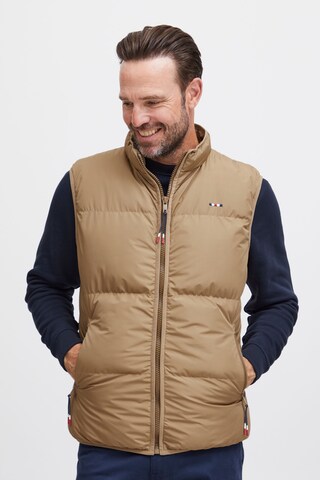 FQ1924 Bodywarmer 'Fqvinncent' in Bruin: voorkant