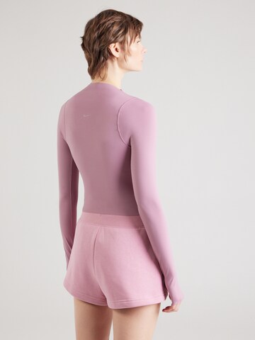 T-shirt fonctionnel NIKE en violet