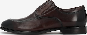 Scarpa stringata di Kazar in marrone: frontale