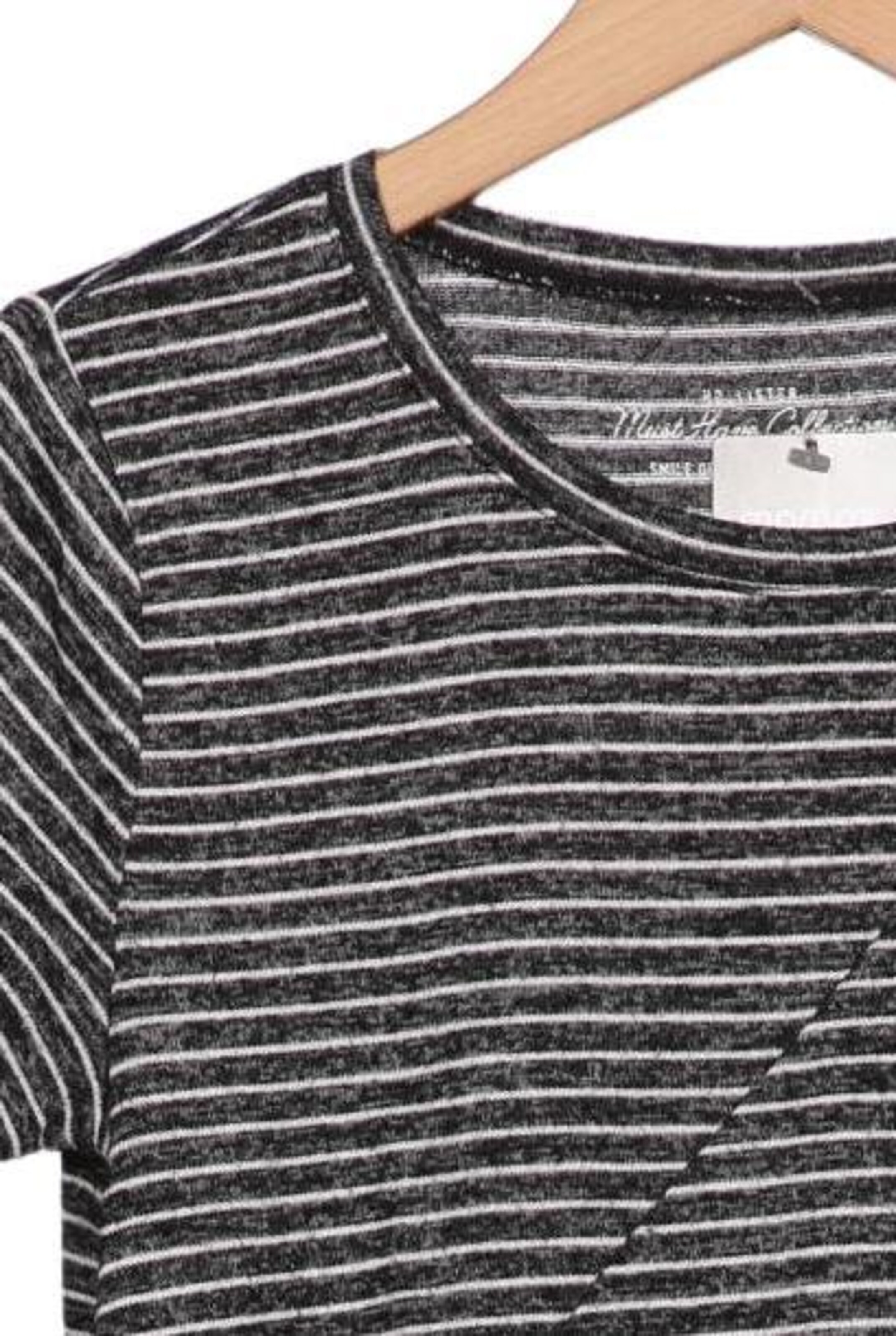 HOLLISTER Top & Shirt in S in Grey