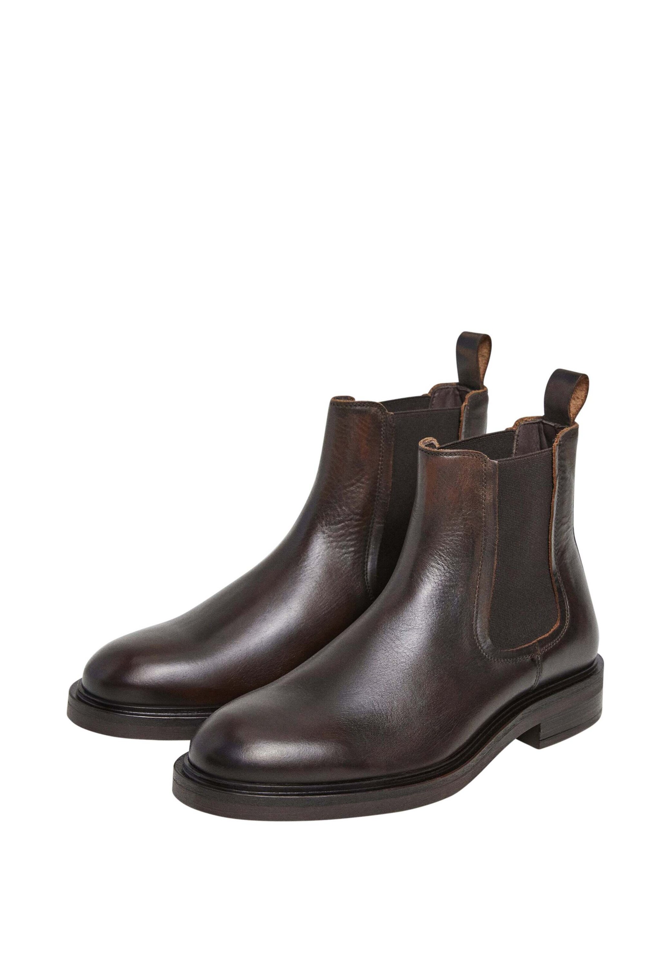 Hackett London Chelsea boots in Brown
