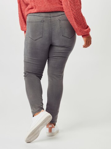 Skinny Jean 'Augusta' ONLY Carmakoma en gris