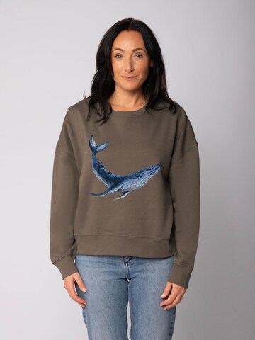 Watapparel Sweatshirt 'Wal ' in Braun: Vorderseite