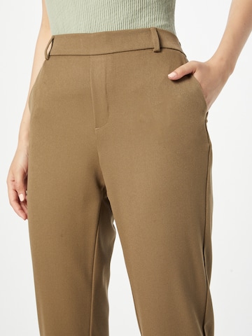 Slimfit Pantaloni 'Maya' di VERO MODA in marrone