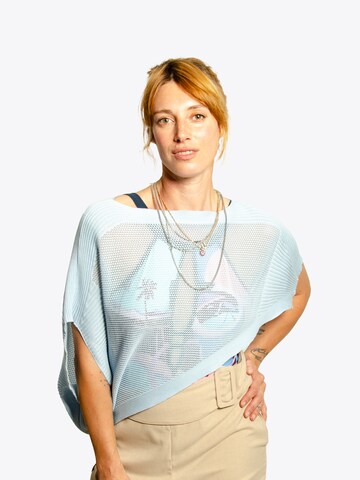 LANARTO slow fashion Cape 'Poncho Sternennetz' in Blue: front