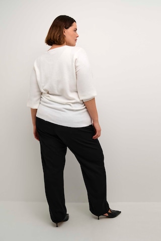 Pull-over 'Merida' KAFFE CURVE en blanc