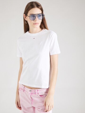 Tommy Jeans T-shirt 'FLUID ESSENTIALS' i vit: framsida