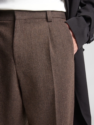 HUGO Regular Trousers with creases 'Flips' in Brown