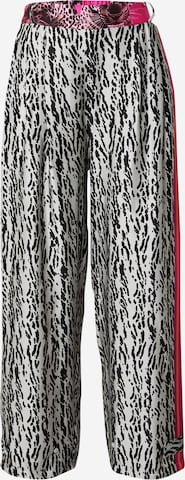 Wide leg Pantaloni 'Animal Love' de la miss goodlife pe roz: față