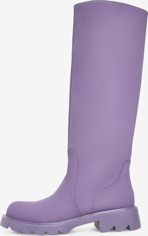 CESARE GASPARI Boots 'Classic' in Purple: front