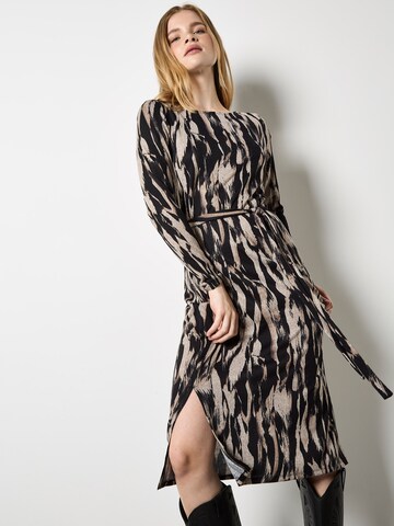 Apricot Dress ' ' in Beige