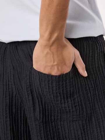 Regular Pantalon 'Resort' Denim Factory en noir