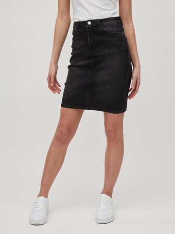 VILA Skirt 'May It' in Black: front