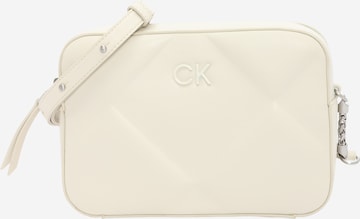 Calvin Klein - Bolso de hombro 'Re-Lock' en beige: frente
